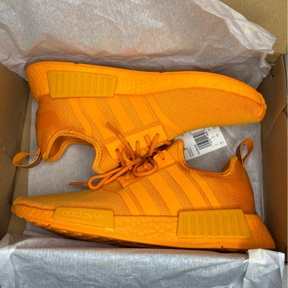 NWB Adidas Originals NMD R1 Womens Running Boost Bright Orange Gv9439 - Picture 2 of 13